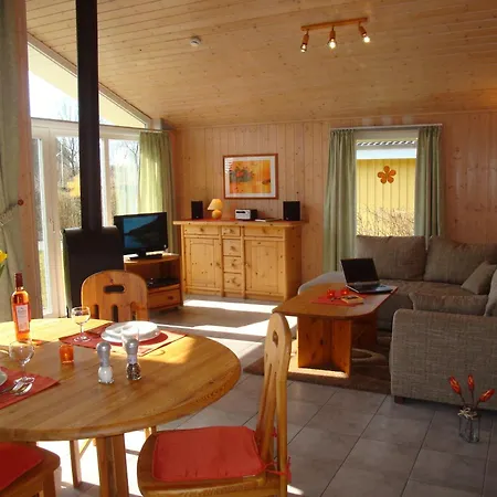 Mit Sauna Im Mirow Hébergement de vacances *